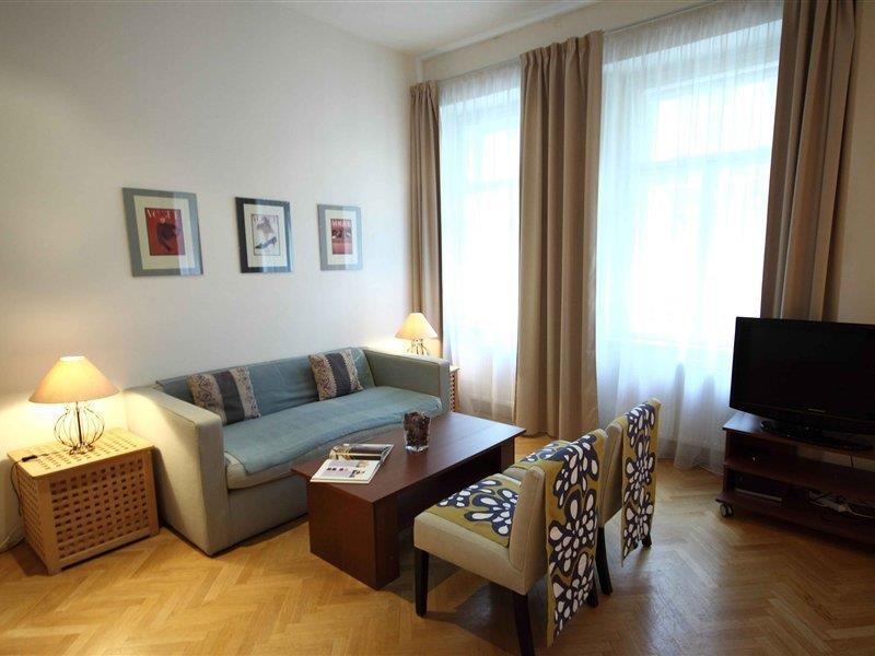เธียร์เตอร์ อพาร์ตเมนต์ Apartment ปราก ภายนอก รูปภาพ