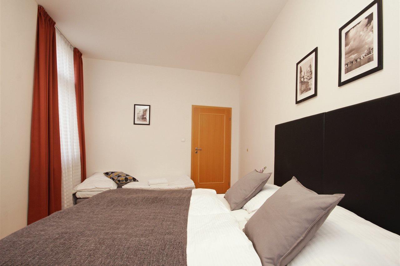 เธียร์เตอร์ อพาร์ตเมนต์ Apartment ปราก ภายนอก รูปภาพ