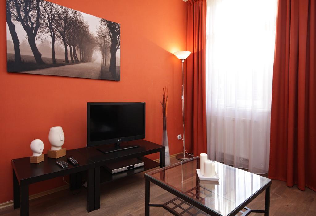 เธียร์เตอร์ อพาร์ตเมนต์ Apartment ปราก ภายนอก รูปภาพ