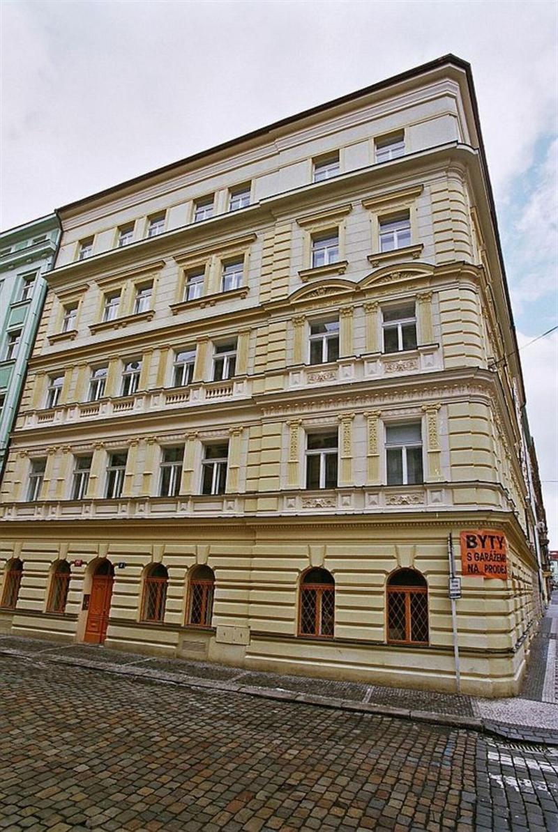 เธียร์เตอร์ อพาร์ตเมนต์ Apartment ปราก ภายนอก รูปภาพ